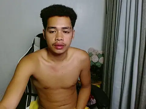 curlyasian_njxx Pertunjukan Webcam