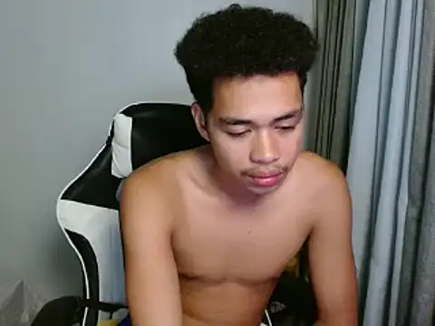 curlyasian_njxx Pertunjukan Webcam