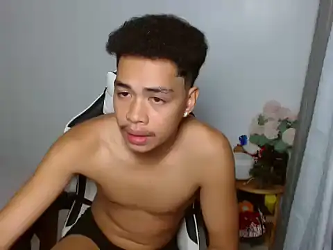 curlyasian_njxx Pertunjukan Webcam
