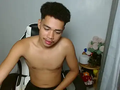 โชว์เว็บแคมของ curlyasian_njxx