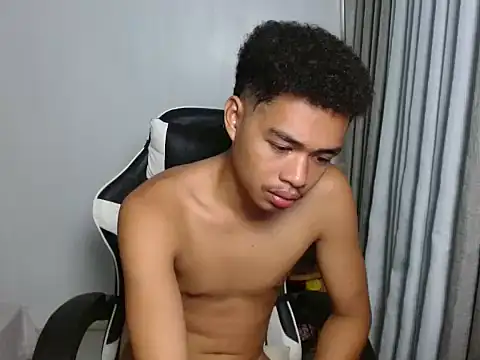 curlyasian_njxx Pertunjukan Webcam
