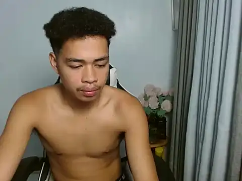 curlyasian_njxx Pertunjukan Webcam
