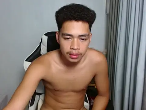 curlyasian_njxx Pertunjukan Webcam