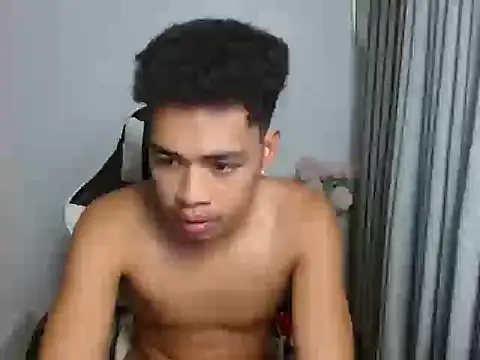 curlyasian_njxx's Webcam Show