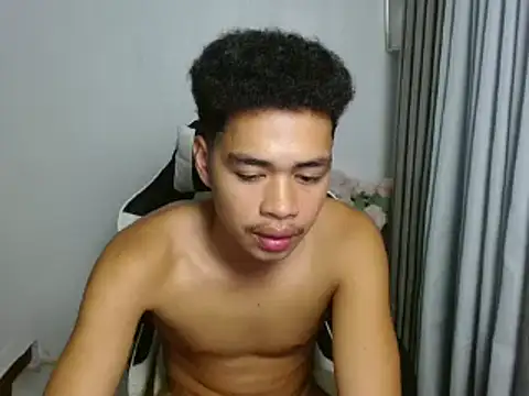 curlyasian_njxx Pertunjukan Webcam