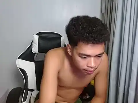 curlyasian_njxx Pertunjukan Webcam