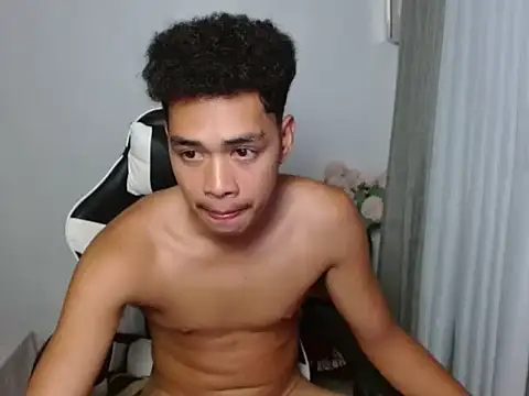 curlyasian_njxx Pertunjukan Webcam
