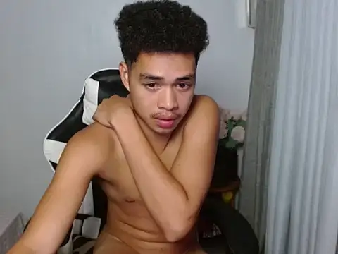 curlyasian_njxx Pertunjukan Webcam