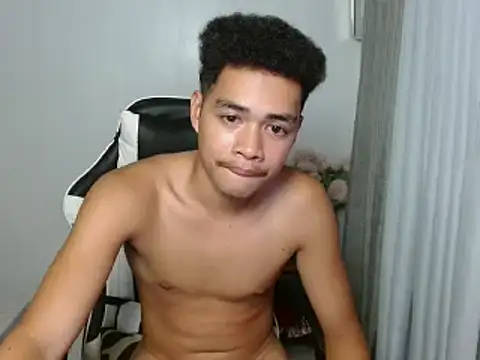 Chat +18 de curlyasian_njxx ao vivo