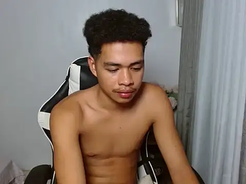 curlyasian_njxx Pertunjukan Webcam