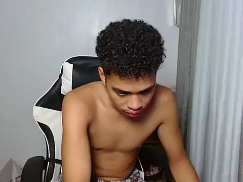 curlyasian_njxx Pertunjukan Webcam