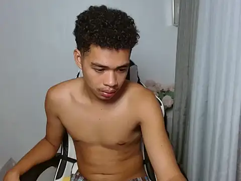 curlyasian_njxx Pertunjukan Webcam