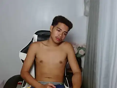 curlyasian_njxx Pertunjukan Webcam