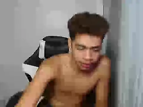 curlyasian_njxx Pertunjukan Webcam