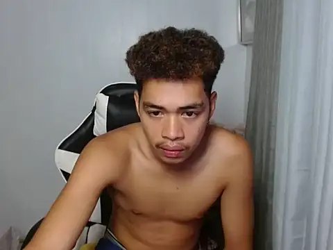 curlyasian_njxx Pertunjukan Webcam