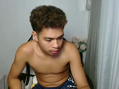 curlyasian_njxx Pertunjukan Webcam