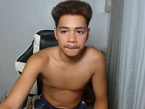 curlyasian_njxx Pertunjukan Webcam
