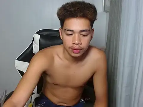 curlyasian_njxx Pertunjukan Webcam