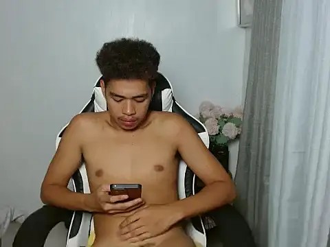 curlyasian_njxx Pertunjukan Webcam