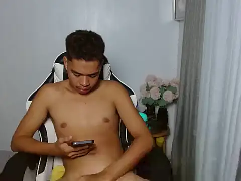 curlyasian_njxx Шоу с уебкамера