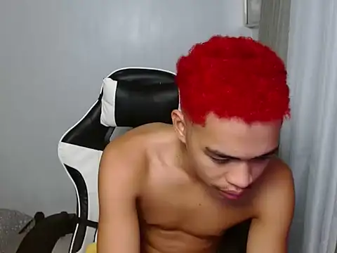 curlyasian_njxx's Webcam Show
