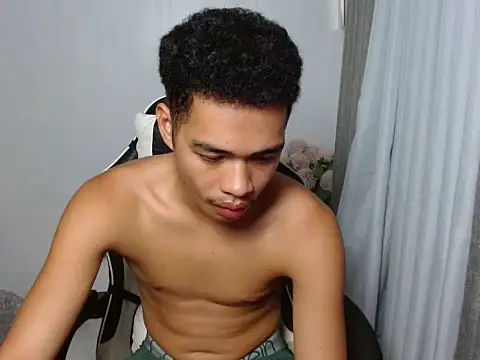 curlyasian_njxx Pertunjukan Webcam