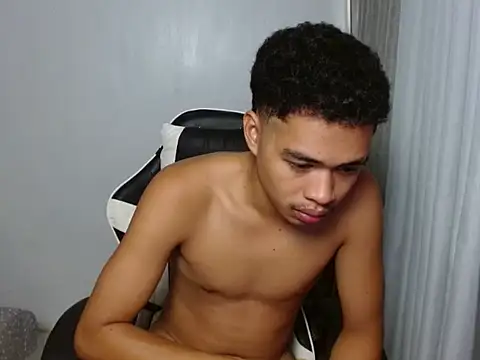 curlyasian_njxx Pertunjukan Webcam
