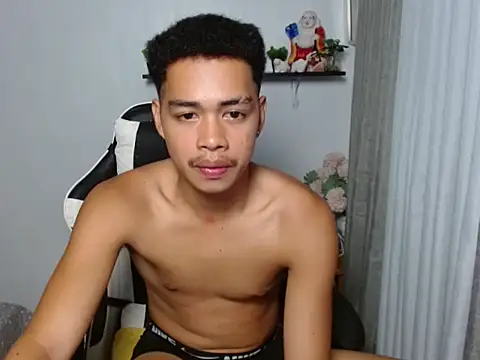 curlyasian_njxx Pertunjukan Webcam