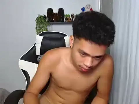 curlyasian_njxx Pertunjukan Webcam
