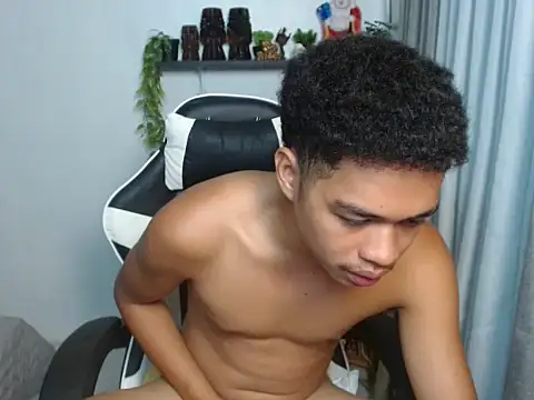 curlyasian_njxx Pertunjukan Webcam