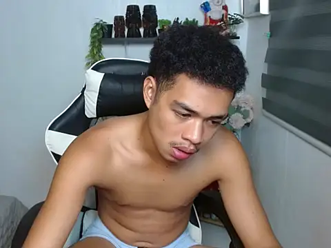 curlyasian_njxx Pertunjukan Webcam