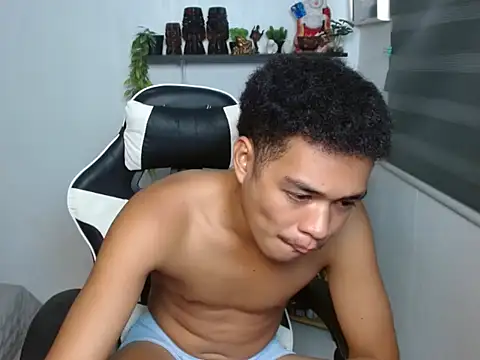curlyasian_njxx Pertunjukan Webcam