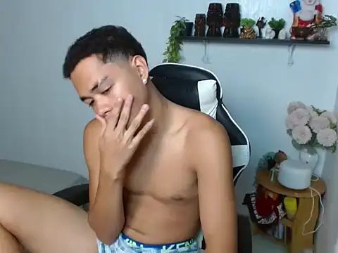 curlyasian_njxx Pertunjukan Webcam