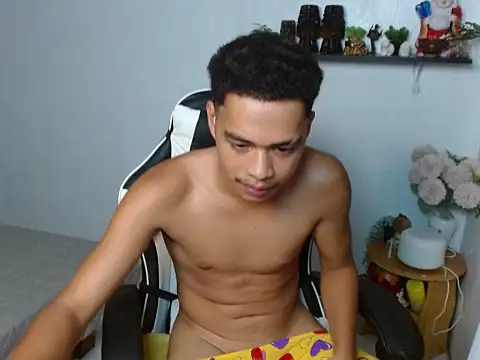 curlyasian_njxx Webcamshow