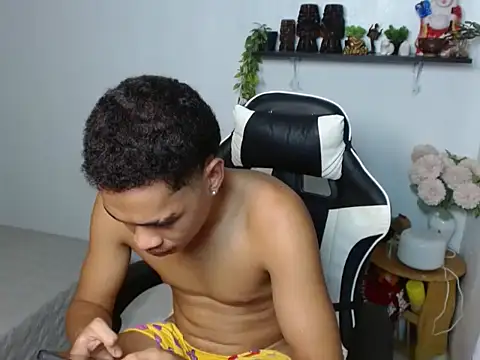 curlyasian_njxx Pertunjukan Webcam