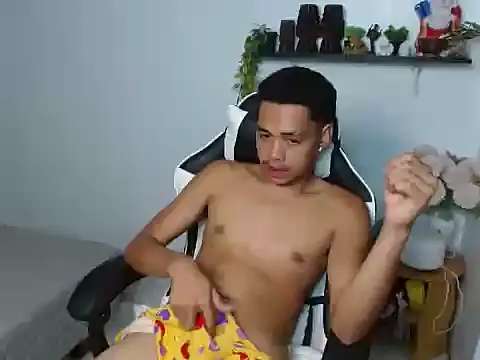 curlyasian_njxx Pertunjukan Webcam
