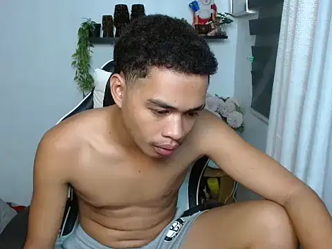 curlyasian_njxx Webcamshow
