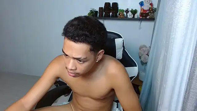 Chat XXX Live curlyasian_njxx