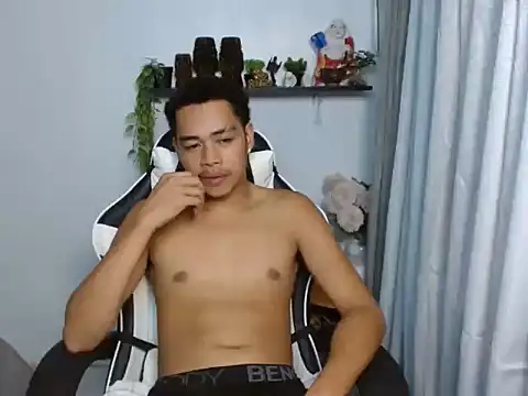 curlyasian_njxx Pertunjukan Webcam
