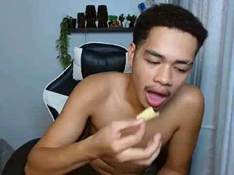 curlyasian_njxx Pertunjukan Webcam