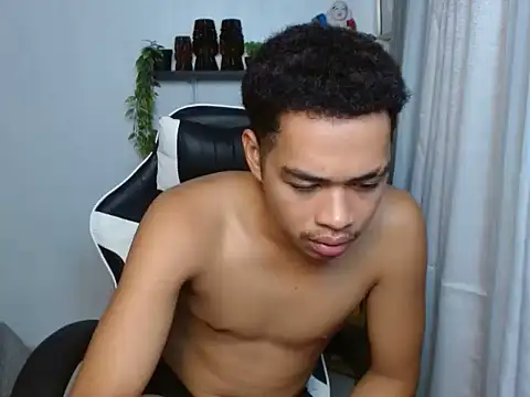 curlyasian_njxx Pertunjukan Webcam