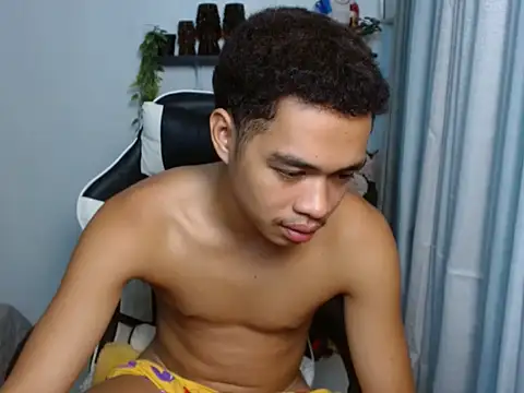 curlyasian_njxx Pertunjukan Webcam