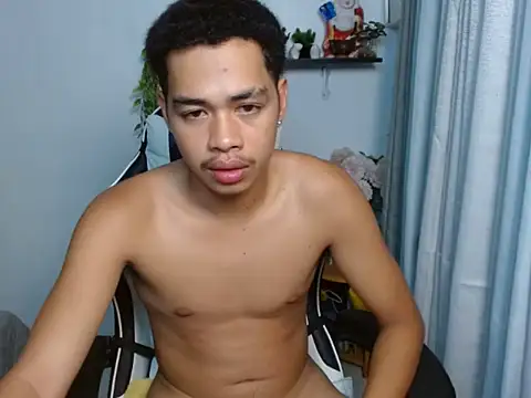 Webkamerová show curlyasian_njxx