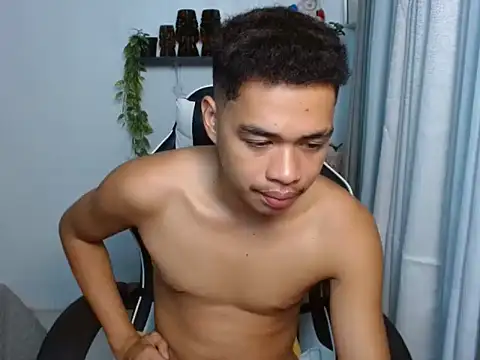 curlyasian_njxx Pertunjukan Webcam