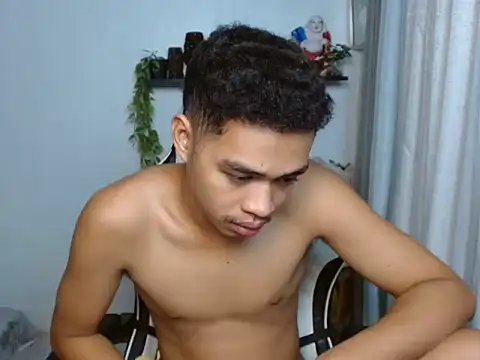 curlyasian_njxx's Webcam Show