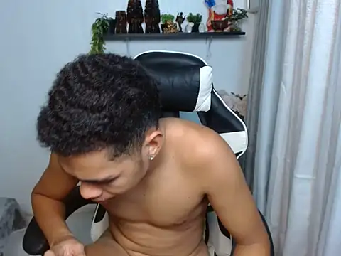 curlyasian_njxx Pertunjukan Webcam