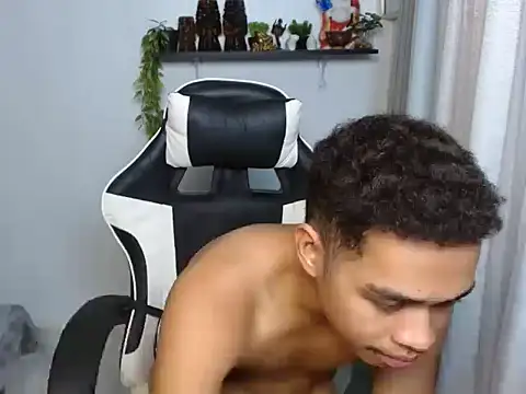 curlyasian_njxx Pertunjukan Webcam