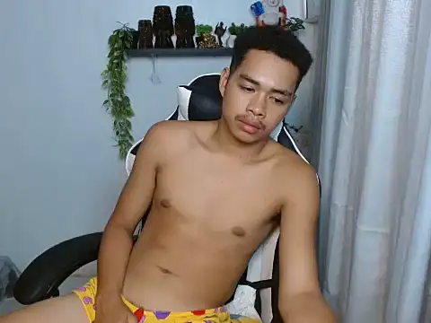 curlyasian_njxx's Live XXX Chat