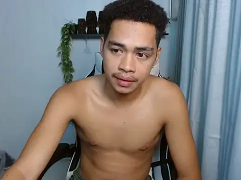 curlyasian_njxx Pertunjukan Webcam