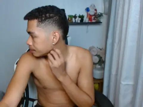 curlyasian_njxx Pertunjukan Webcam